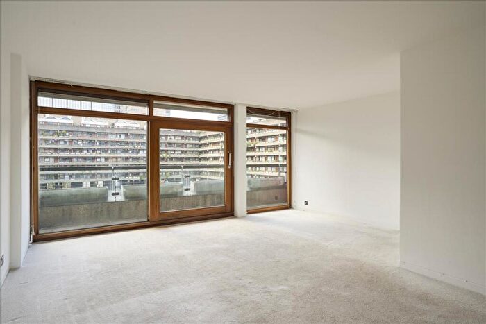1 Bedroom Apartment For Sale In Speed House, Barbican, London, EC2Y
