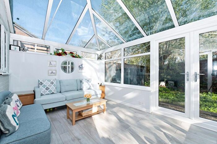 2 Bedroom End Of Terrace House For Sale In Teazlewood Park, Leatherhead, Surrey, KT22