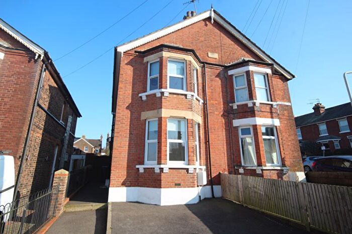 3 Bedroom Semi-Detached House To Rent In St Marys Road, Tonbridge, TN9
