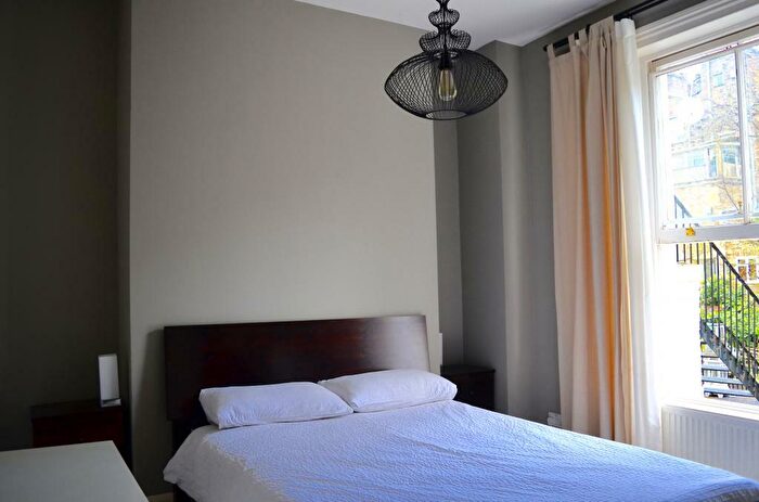 1 Bedroom Maisonette To Rent In B Elmore Street, London, N1