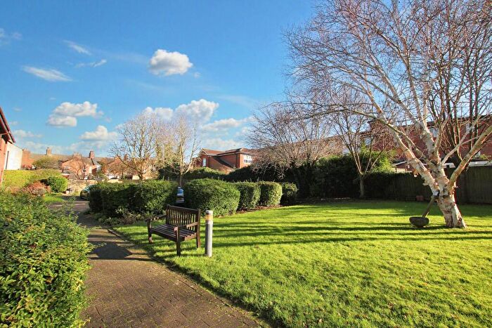 2 Bedroom Flat For Sale In Churchill Court, Aylesbury, HP21