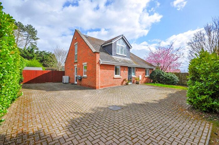 3 Bedroom Detached Bungalow For Sale In Doddington Road, Earls Barton, Northampton, NN6