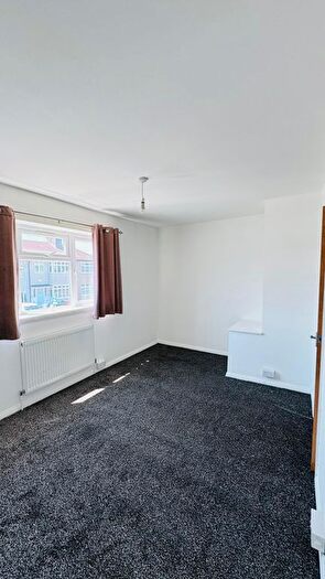 3 Bedroom Terraced House To Rent In Benets Road, Hornchurch, RM11