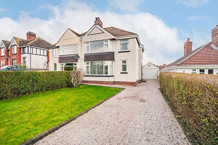 3 Bedroom Semi-Detached House For Sale In Penrhyn Isaf Road, Penrhyn Bay, LL30