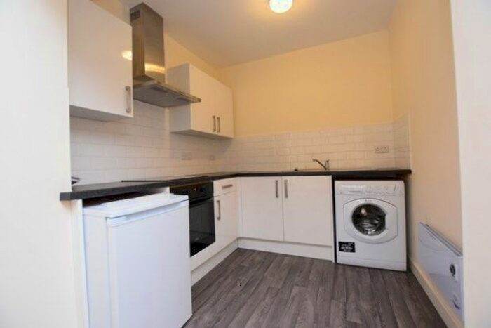 2 Bedroom Flat To Rent In Well Meadow Street, Sheffield, S3