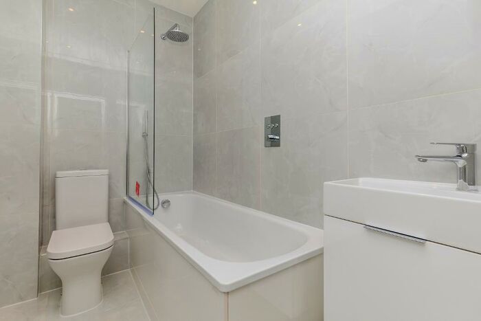 2 Bedroom Apartment To Rent In Denmark Terrace, Brighton, BN1