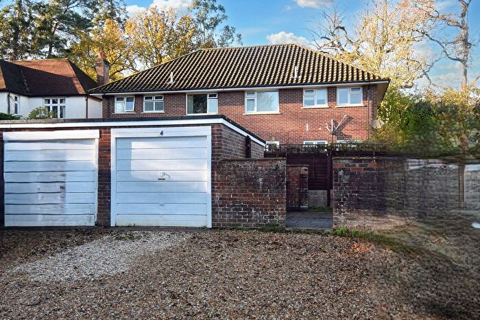 2 Bedroom Maisonette For Sale In Corinthian Road, Chandler's Ford, SO53