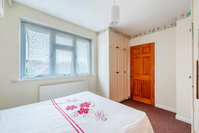 1 Bedroom Flat To Rent In Porlock Avenue, Harrow, HA2