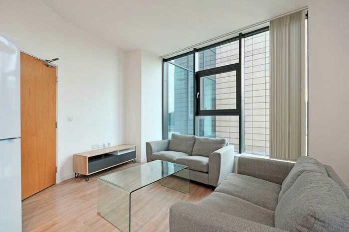 2 Bedroom Apartment To Rent In Apt The Gateway, Broad Street, Sheffield, S2