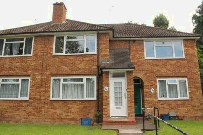 2 Bedroom Maisonette To Rent In Heronsgate, Edgware, HA8
