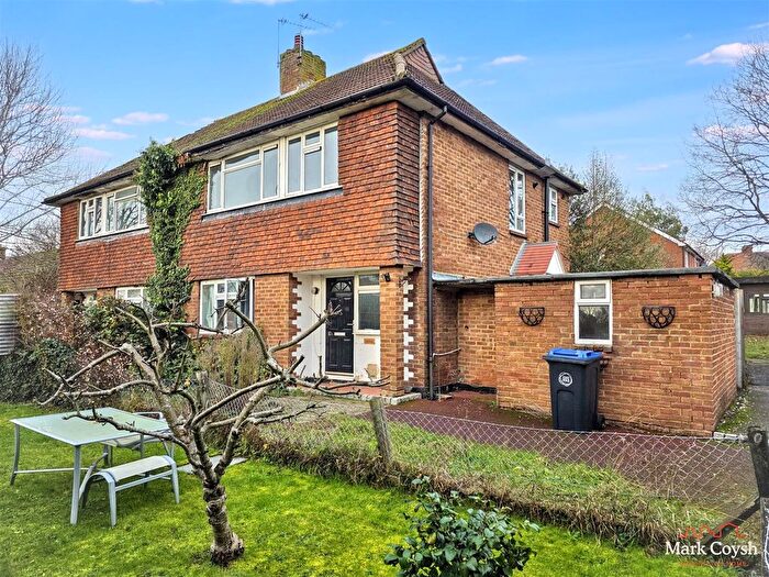 2 Bedroom Flat To Rent In Darcy Place, Ashtead, KT21