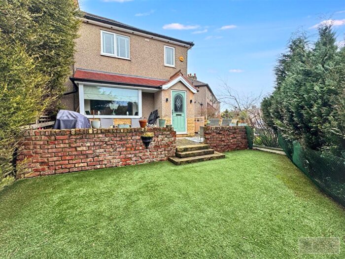 2 Bedroom Semi Detached House For Sale In Sherwood Road, Buxton, SK17