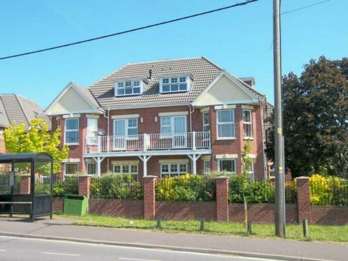 1 Bedroom Flat To Rent In Poole Road, Upton, BH16