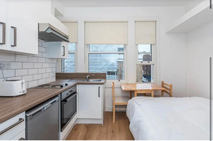 Studio To Rent In Warwick Road, Earls Court, SW5