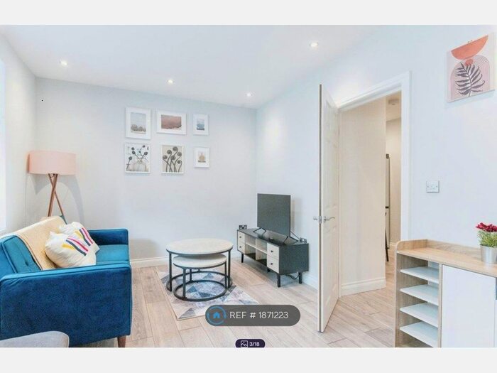 1 Bedroom Flat To Rent In Basement Foxberry Road, London, SE4