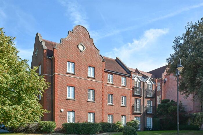 2 Bedroom Apartment For Sale In Pastoral Way, Warley, Brentwood, CM14