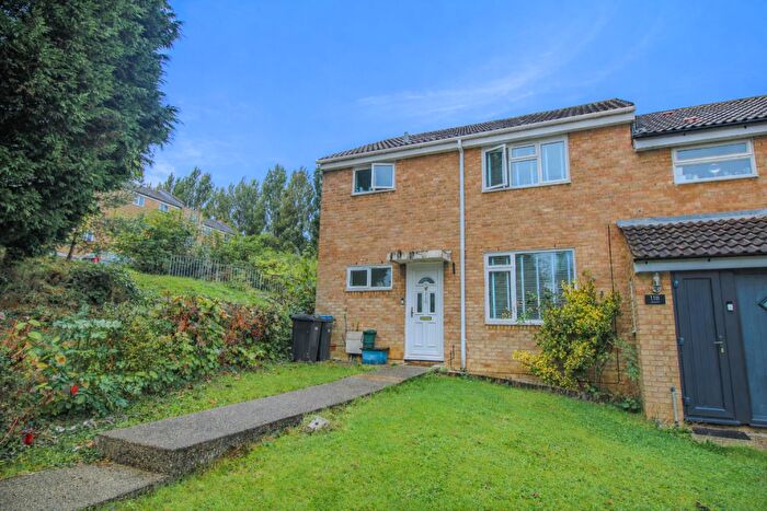 4 Bedroom End Of Terrace House For Sale In Jocelyns, Old Harlow, CM17