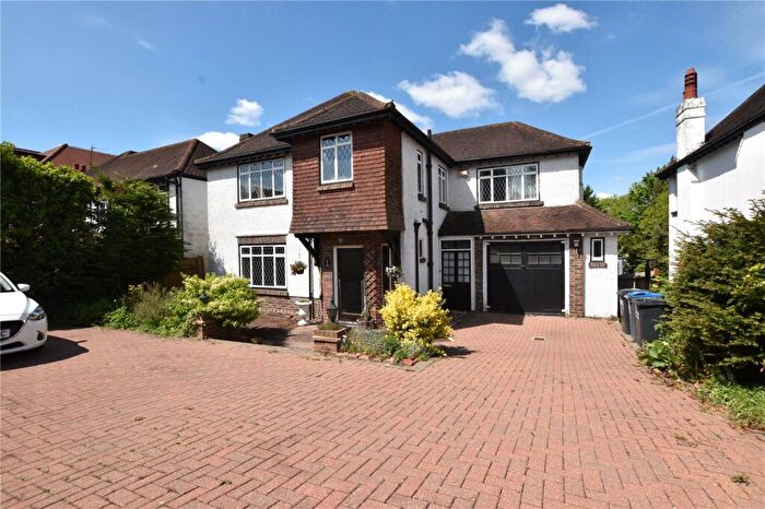 4 Bedroom Detached House For Sale In Hartley Down, Purley, CR8