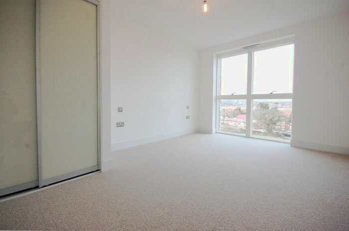 2 Bedroom Flat To Rent In Bodiam Court, Royal Waterside, London, NW10