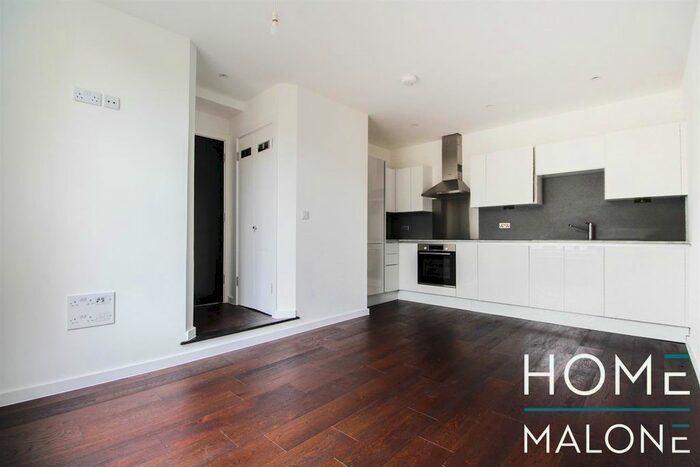 1 Bedroom Flat To Rent In Princess Crescent, London, N4