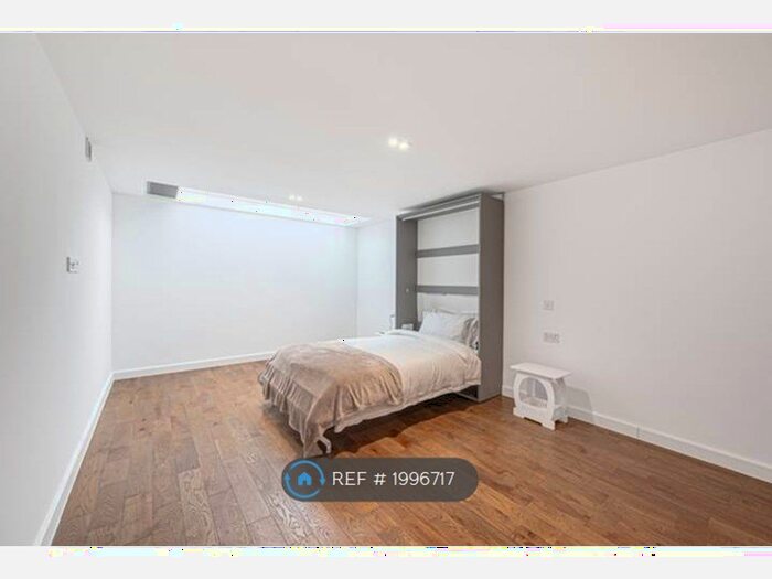 Studio To Rent In Endersleigh Gardens, London, NW4