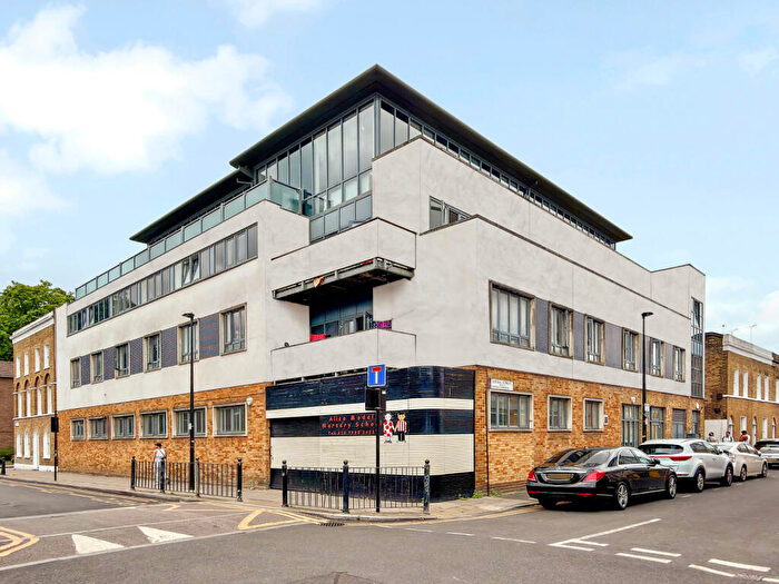 1 Bedroom Apartment To Rent In Louisa Street, London, E1