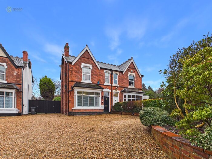3 Bedroom Semi Detached House For Sale In Holland Road, Sutton Coldfield, B72