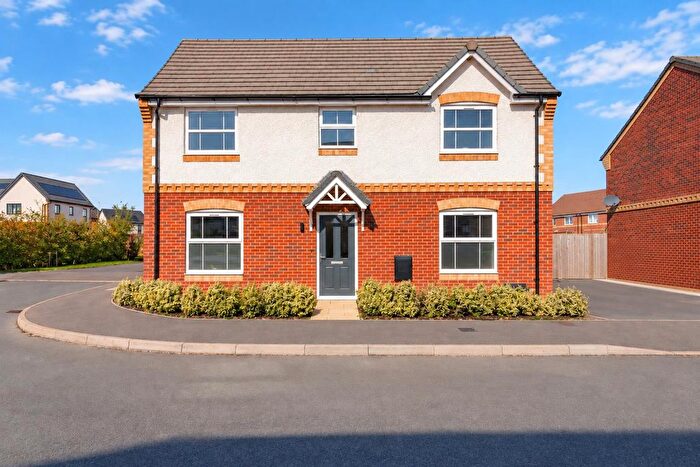 3 Bedroom Detached House For Sale In Blenheim Close, Southam, CV47