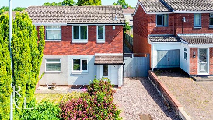 2 Bedroom Semi-Detached House For Sale In Sycamore, Wilnecote, Tamworth, B77