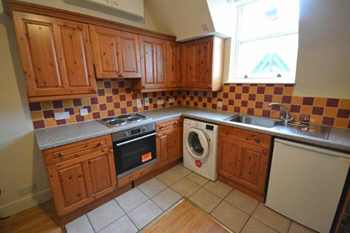 1 Bedroom Flat To Rent In London Road, Stoneygate, Leicester, LE2