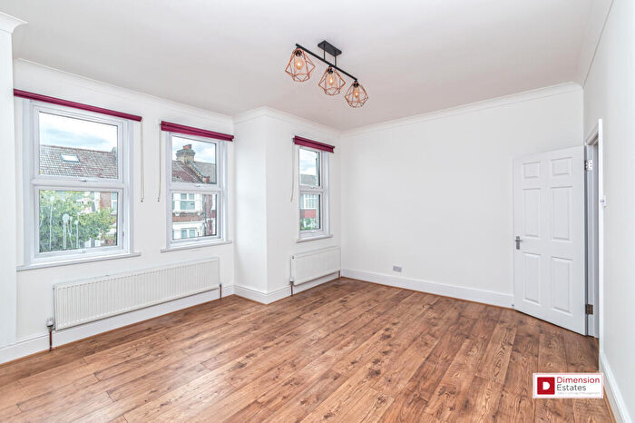 2 Bedroom Flat To Rent In Mount Pleasant Road, Tottenham, Bruce Grove, North London, N17