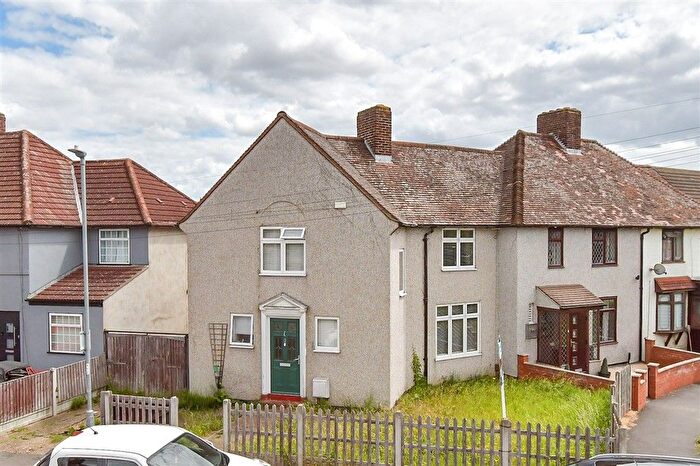 3 Bedroom Semi Detached House For Sale In Rowlands Road, Dagenham, Essex, RM8