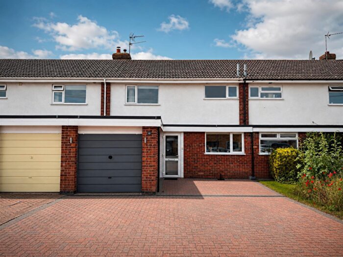 3 Bedroom Terraced House For Sale In Charlecote Close, Tiddington, Stratford-Upon-Avon, CV37