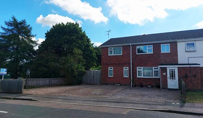 5 Bedroom Semi-Detached House For Sale In Warwick Road, Broughton Astley, LE9