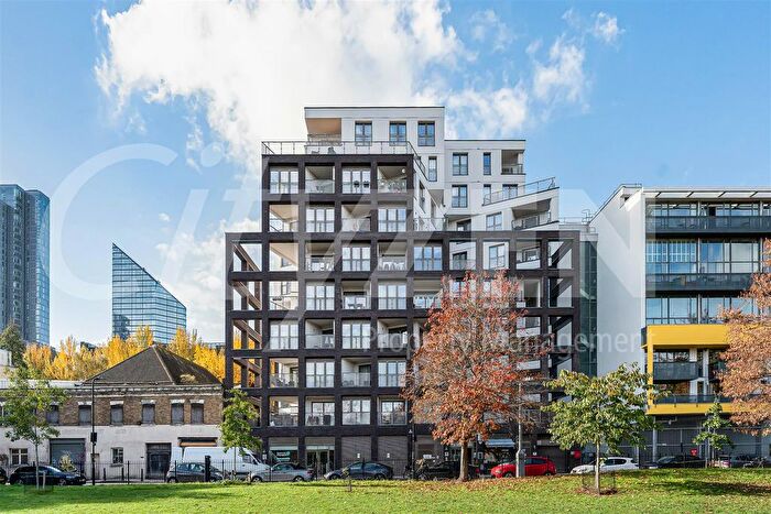 2 Bedroom Flat For Sale In The Cube Building, Wenlock Road, Shoreditch, London, N1