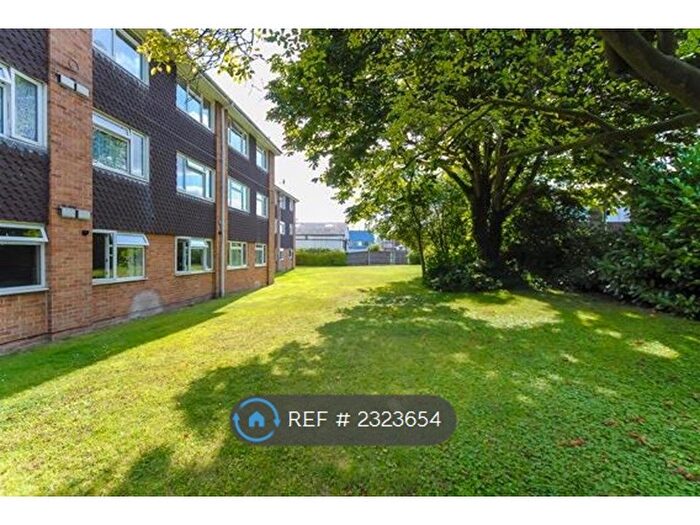 1 Bedroom Flat To Rent In Suffolk Close, Slough, SL1