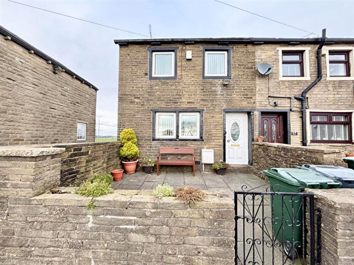 1 Bedroom End Of Terrace House For Sale In Well Heads, Thornton, Bradford, BD13