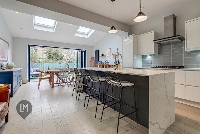 4 Bedroom Property To Rent In Alverstone Avenue, London, SW19