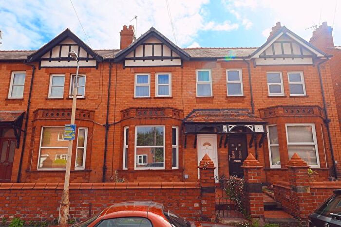 3 Bedroom Terraced House For Sale In Gerald Street, Wrexham, LL11