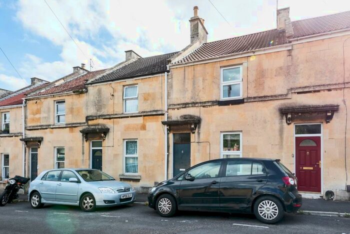 3 Bedroom Terraced House To Rent In Sydenham Buildings, Bath, BA2