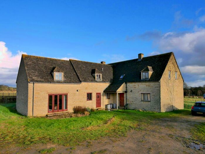 2 Bedroom Semi-Detached House To Rent In Fossebridge, GL54