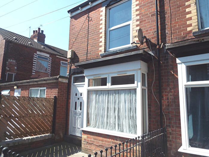 2 Bedroom Terraced House For Sale In Linden Grove, HU5