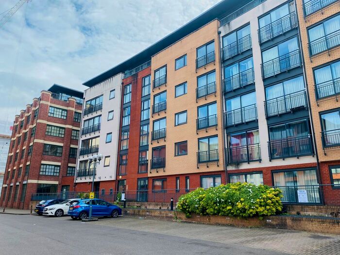 2 Bedroom Flat To Rent In Kinvara Heights, Rea Place, Digbeth, Birmingham, B12