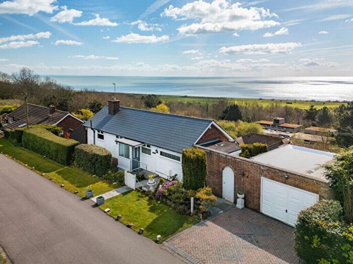 4 Bedroom Detached House For Sale In Cliff Road, Hythe, CT21