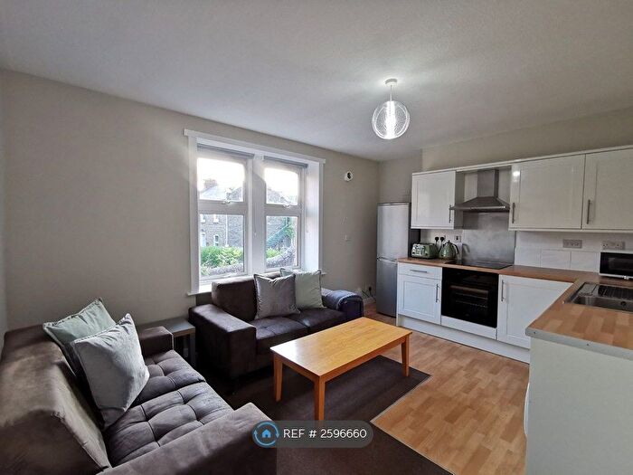 3 Bedroom Flat To Rent In Forebank Road, Dundee, DD1