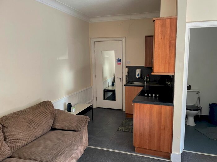 Studio To Rent In Rollins Street, South Bermondsey London, SE15