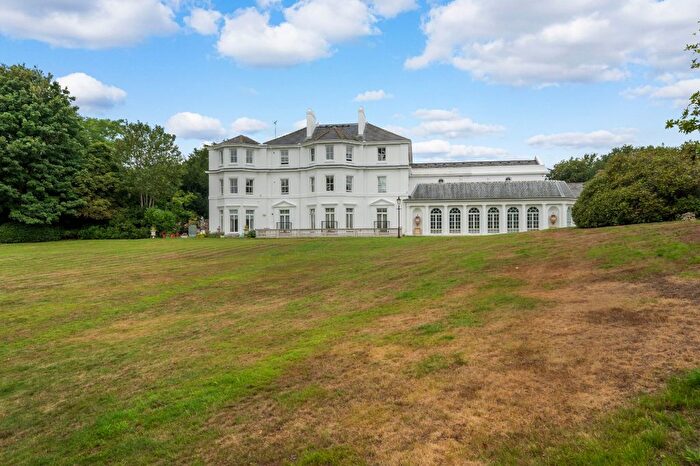 2 Bedroom Maisonette For Sale In Kingston Hill Place, Kingston Upon Thames, KT2