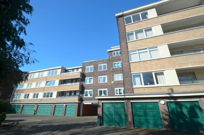 2 Bedroom Flat To Rent In Wickham Road, Beckenham, Bromley, BR3