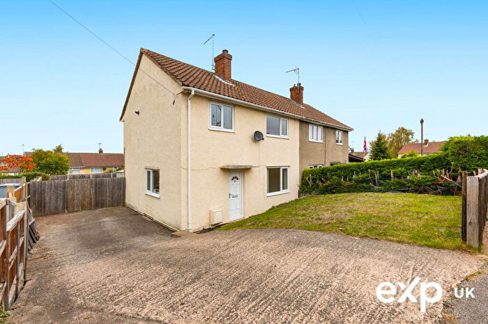 3 Bedroom Semi-Detached House For Sale In The Markhams, New Ollerton, NG22