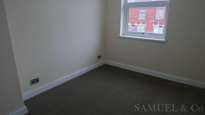 3 Bedroom Property To Rent In Queen Street, Bilston, WV14